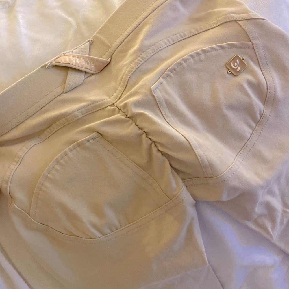 Freddy never worn size small leggings